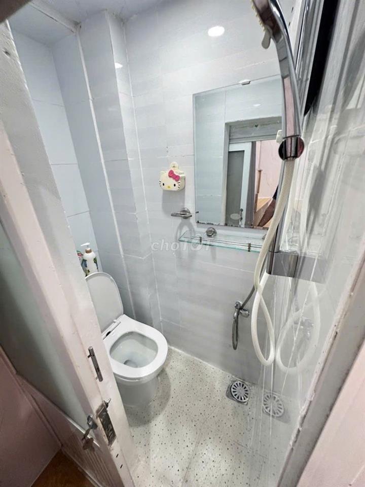 Bán nhà riêng Lê Quang Định – 3 tầng, 2 phòng ngủ – giá chỉ hơn 1 t.y