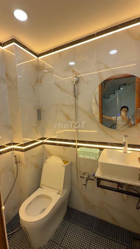 Giảm mạnh 300tr 🏡94m² x 4 Tầng, Mặt Phố Nguyễn Trung Trực