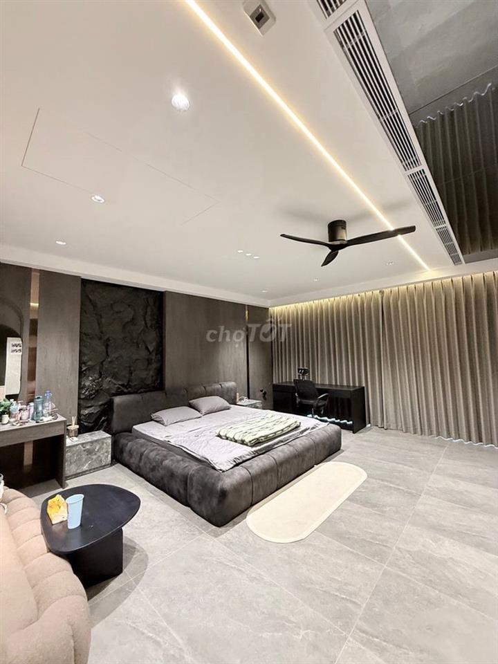 💥💥Bán nhà 🏡120m² | 6m x 20m 💥💥Phòng GYM Riêng, Thang máy, Gara Ô Tô
