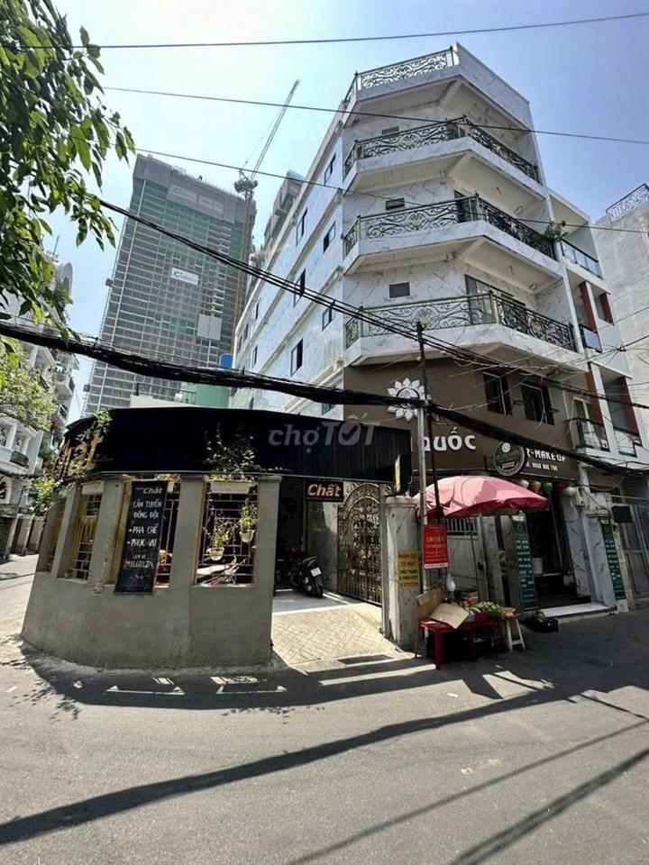 Bán nhà KD Quận 1💥Ngang 12 x 20m🏡CN 121,38m2 ( Khuôn viên 240m2 )