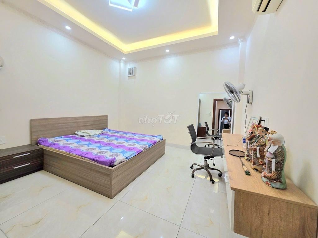 Bán Nhà BT đang cho thuê 6.500 USD/th🏡 162m² | Ngang 9m × 18m | 52🧄🌹TL