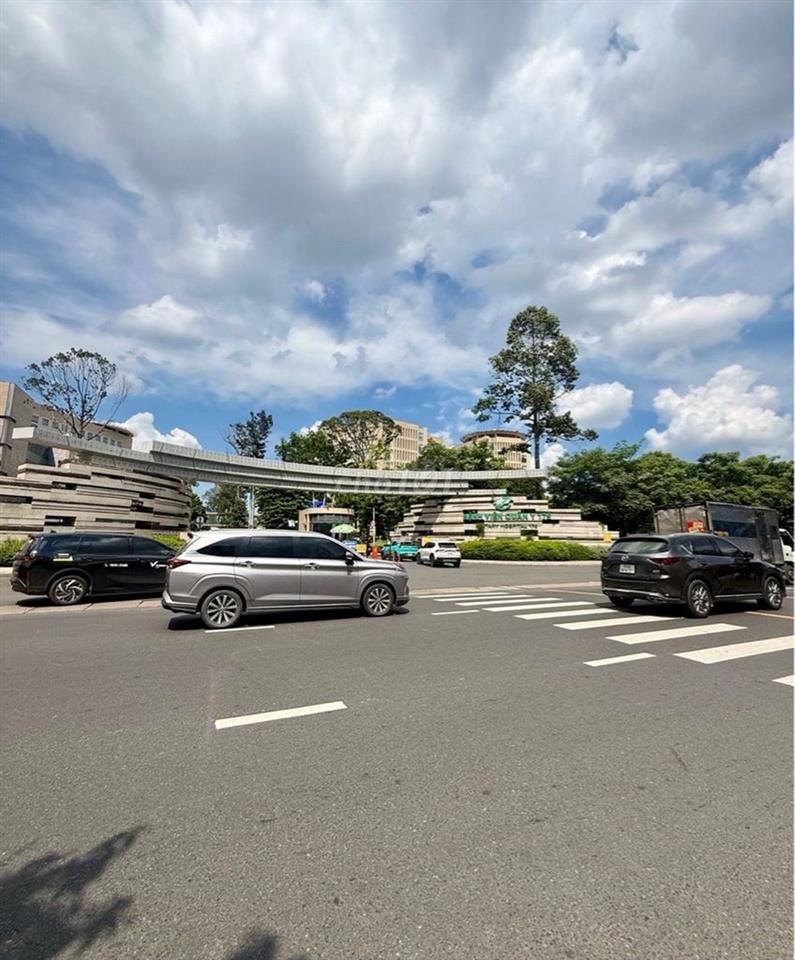 Bán Nhà Bình Thạnh💥💥DTCN: 79,9 m2 🏡lửng 5 tầng  📕Sổ Hồng cá nhân