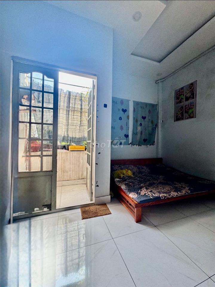BÁN NHÀ XÃ QUÍ ĐỨC BÌNH CHÁNH .6,2 X 13,7. CÔNG NHẬN 89M2