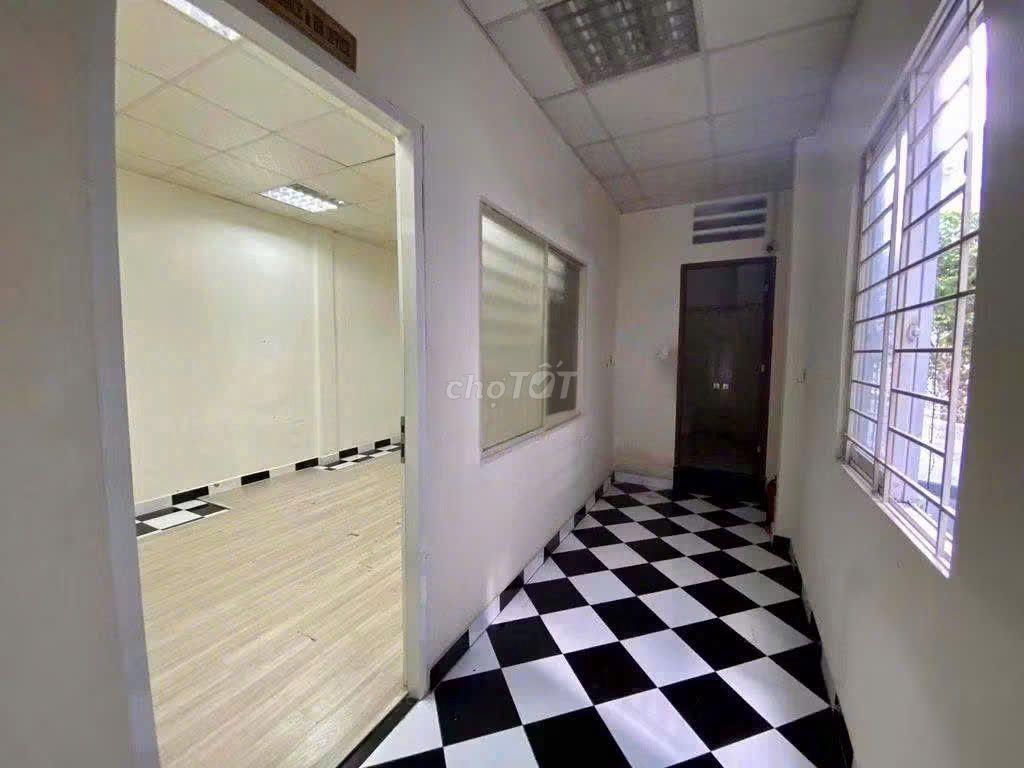 bán nhà hẻm 4m đường thồ thị kỹ quận 10. sát chợ trường học