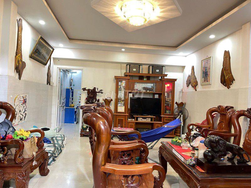 bán nhà  HXH 804 LÊ TRỌNG TẤN. 132 M2 BÁN 6TY