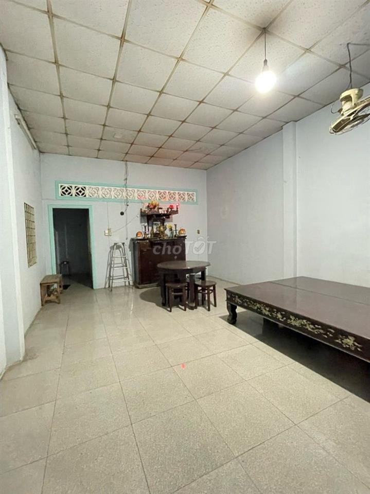 bán nhà  HXH 804 LÊ TRỌNG TẤN. 132 M2 BÁN 6TY
