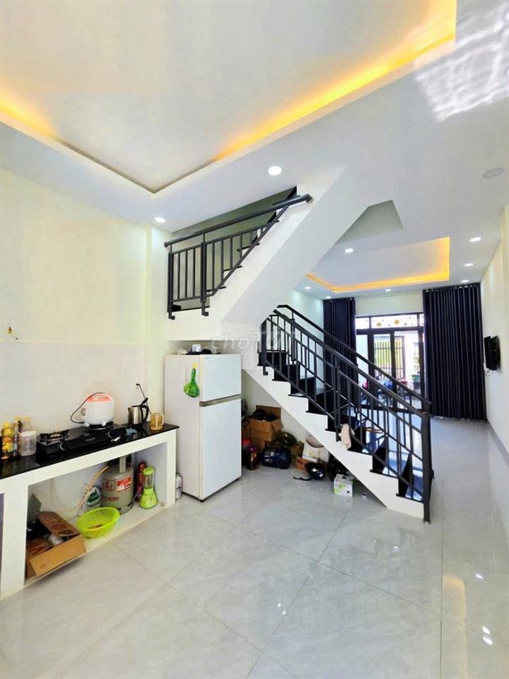 NHÀ PHỐ GẦN ĐH LUẬT Q9, 52M² – 3 TẦNG – ĐƯỜNG Ô TÔ 10M 