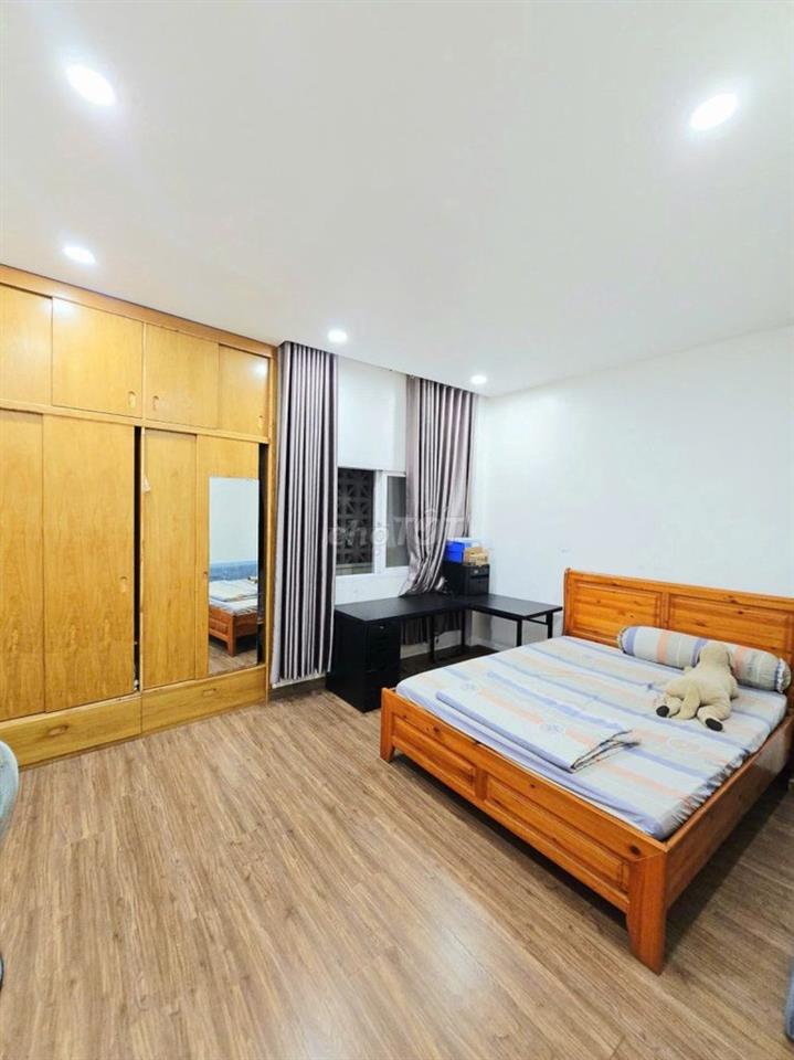 Nhà Hẻm Xe Hơi 3Tầng, 3PN, 71m² – Gần KĐT Đông Tăng Long Q9, Giá 5.2tỷ