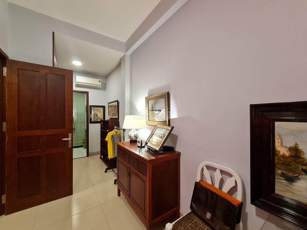 Ngay cổng ĐH Văn Lang - nhà 64m2 (4x16m) Đặng Thùy Trâm-Giá 11.5 tỷ TL