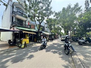 Bán nhà MT cổng đại học Văn Lang, 5x20m, đang KD cafe