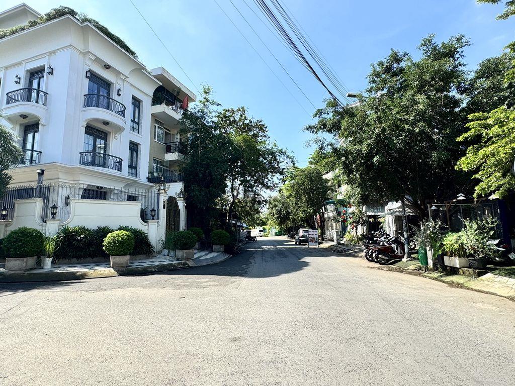 Siêu hiếm! Lô Biệt thự Góc ven sông Đặng Thùy Trâm DT 233m bán 30,5 tỷ