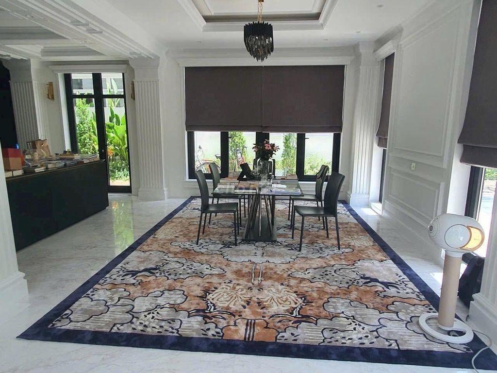 Cần bán GẤP biệt thự 3 Tầng Bình Thạnh - DT 10x18m - Giá 19,5 tỷ