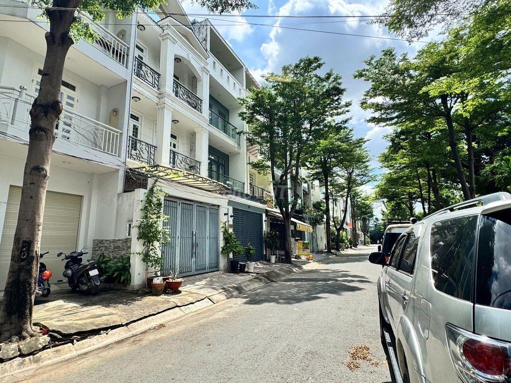 Bán Đất 8x17m (130,2m2) sát mặt tiền Đặng Thùy Trâm. Giá 11,9 tỷ