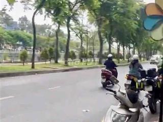 Bán nhà cách mặt tiền trường sa 1 căn