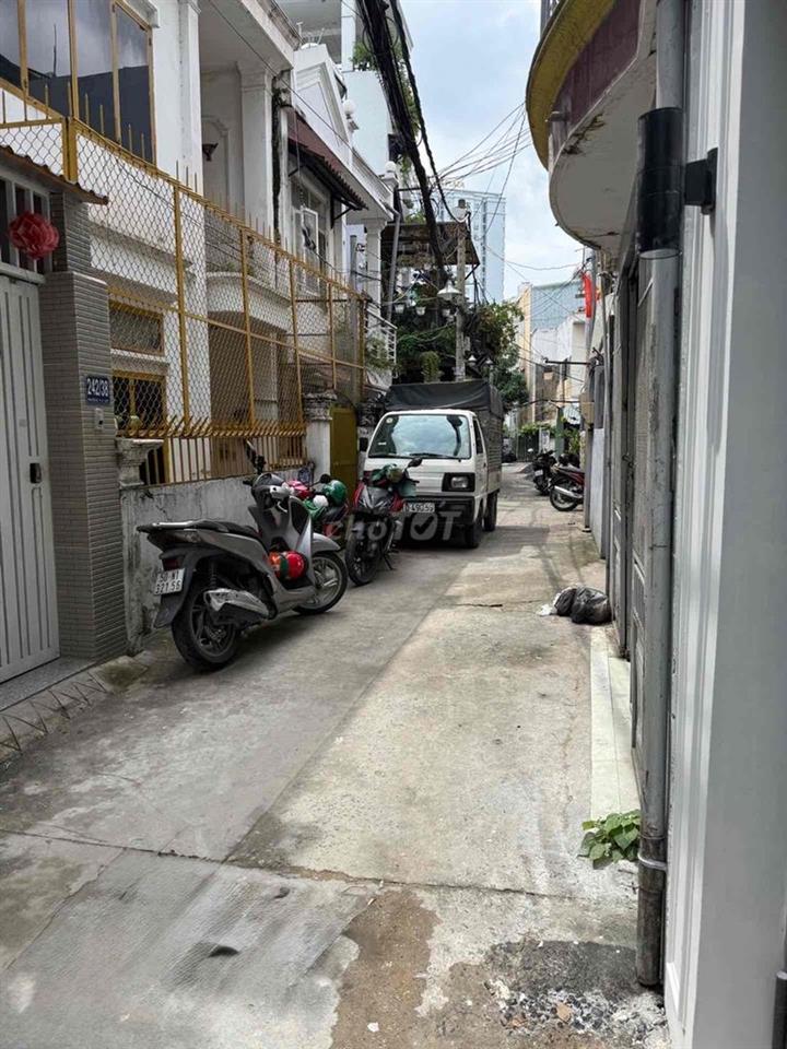 Bán nhà đường nguyễn thượng hiền