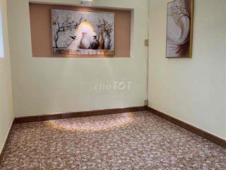 bán chung cư phước định- lầu 1 - thang bộ