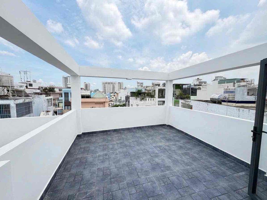 5 tầng , 8,85tỷ , 40m2 cách 30m ra mặt tiền hoàng hoa thám