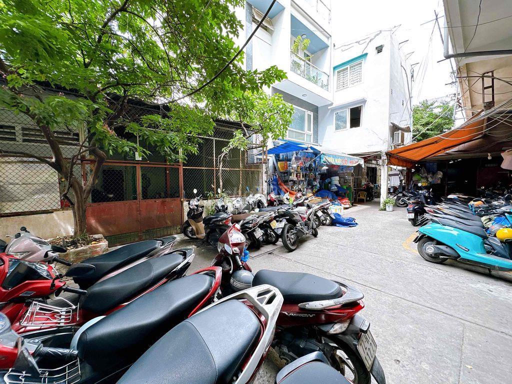 Bàn Nhà MT Thụt đường Nguyễn Thông Giá Tốt
