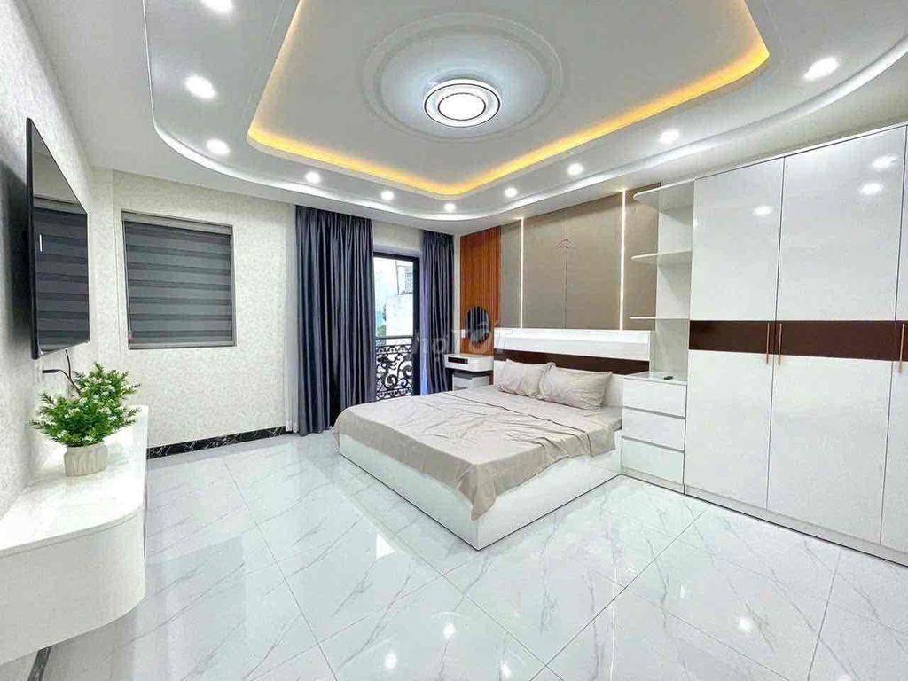 Bán nhà đường Đặng Thuỳ Trâm, p13, Bình Thạnh. DT 81m2. Giá 11,5 tỷ