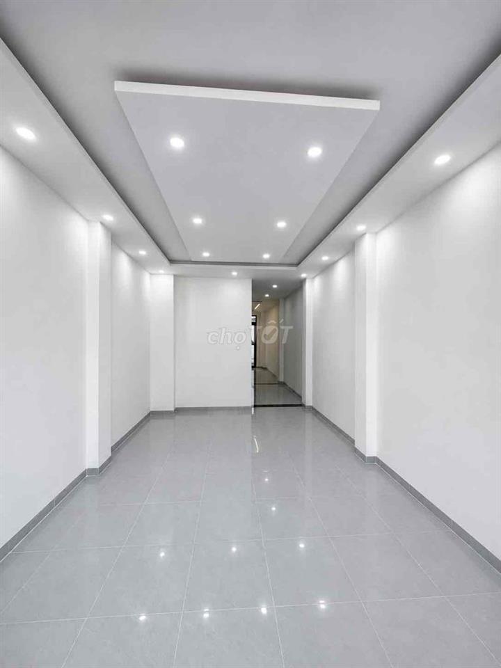 Cho thuê nhà MT đường Bình Lợi. Diện tích 5x20m. Giá 40tr/tháng