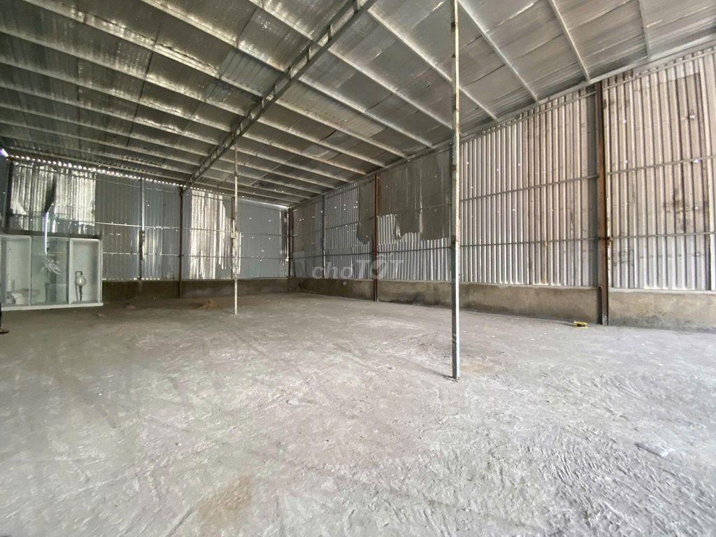 Cho thuê kho đường Đặng Thùy Trâm, p13, Bình Thạnh. DT 200m2. Giá 23tr