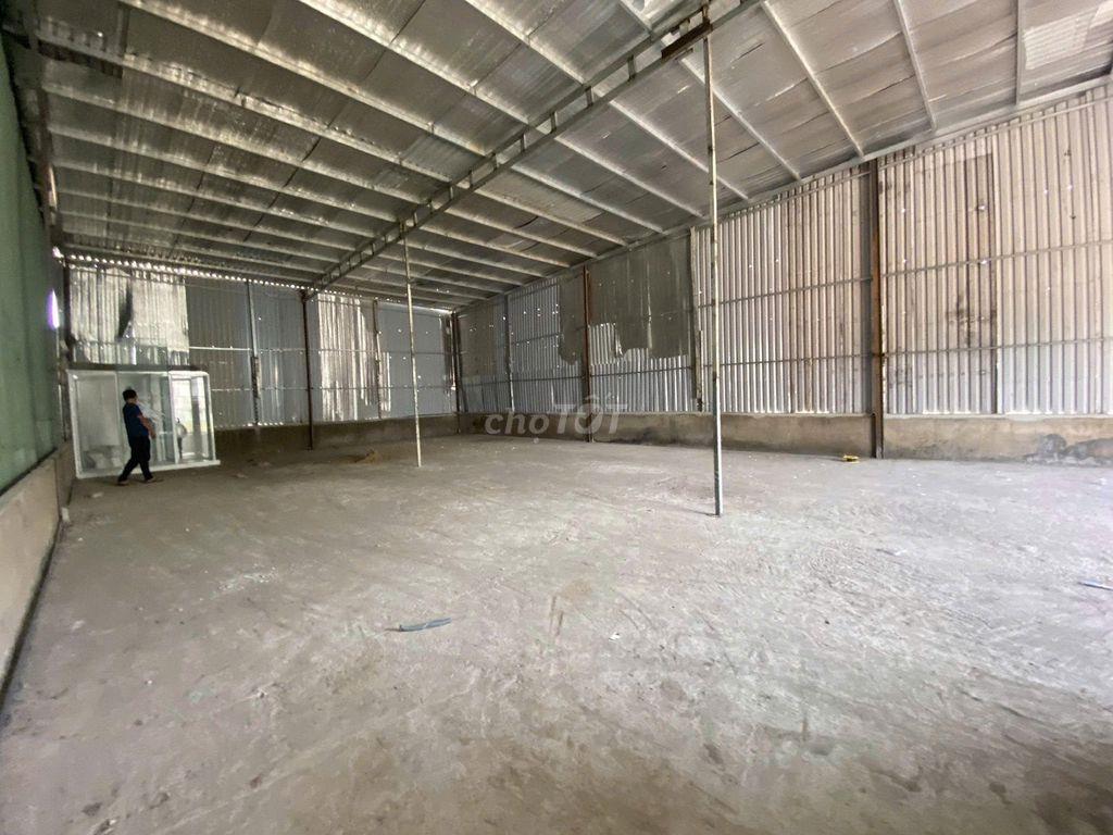 Cho thuê kho đường Đặng Thùy Trâm, p13, Bình Thạnh. DT 200m2. Giá 23tr