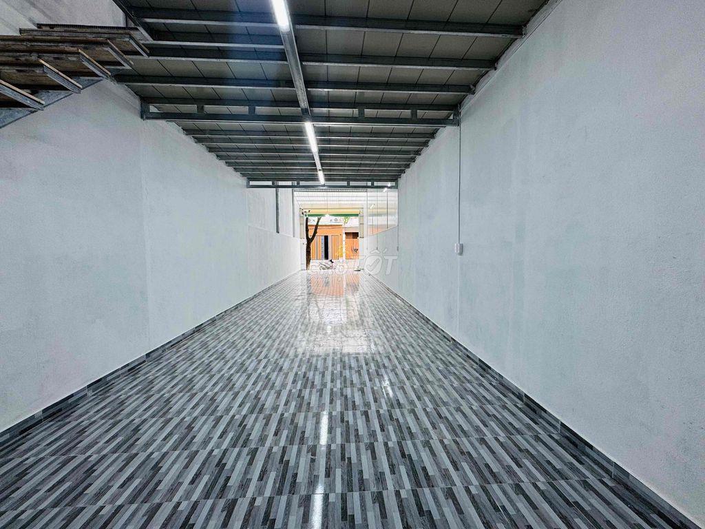 Cho thuê kho mới đường Đặng Thuỳ Trâm, DTSD 130m2. Giá 14tr/tháng