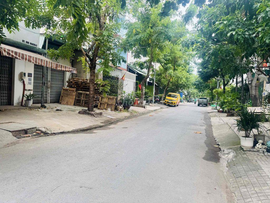 Cho thuê kho sạch, đẹp đường Đặng Thuỳ Trâm. DT 5x22m. Giá 18tr/tháng