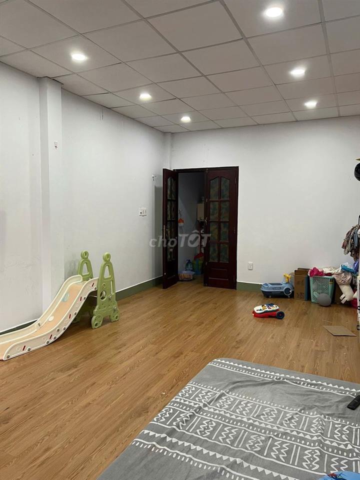 Cho thuê nhà 3 lầu 4 PN đường Bình Lợi, p13, Bình Thạnh. Giá 21tr/th