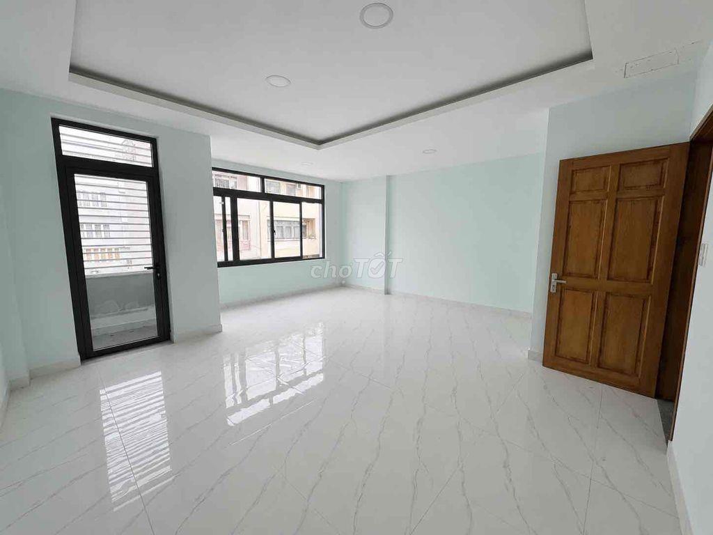 Cho thuê nhà đường Đặng Thuỳ Trâm, p13, BT. DT 5,5x14m. Giá 22tr/tháng