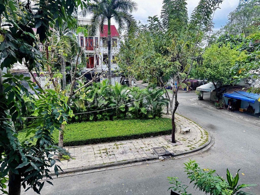 Cho thuê nhà đường Đặng Thuỳ Trâm, p13, BT. DT 5,5x14m. Giá 22tr/tháng