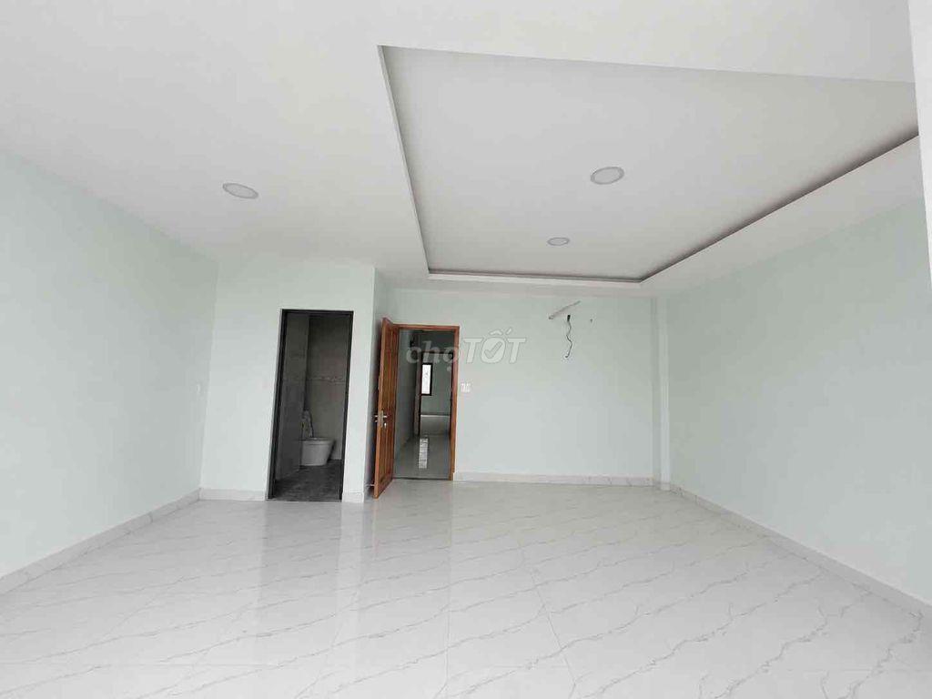 Cho thuê nhà đường Đặng Thuỳ Trâm, p13, BT. DT 5,5x14m. Giá 22tr/tháng