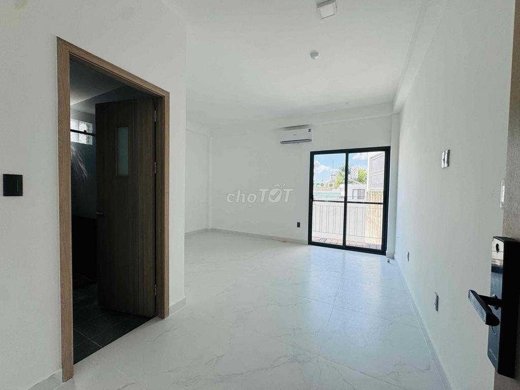Cho thuê nhà đẹp đường Bình Lợi. DT 5x20m. 4 phòng ngủ. Giá 25tr/th