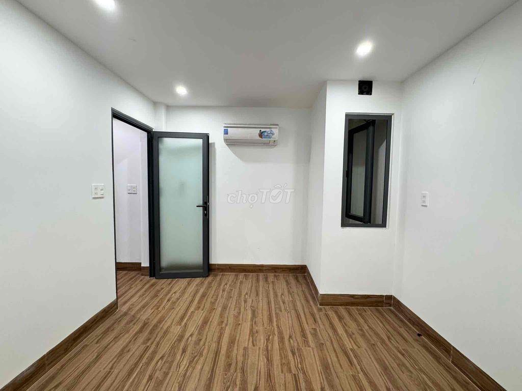 Cho thuê nhà có thang máy đường Bình Lợi. DT 88m2 gồm 5PN. Giá 28tr/th