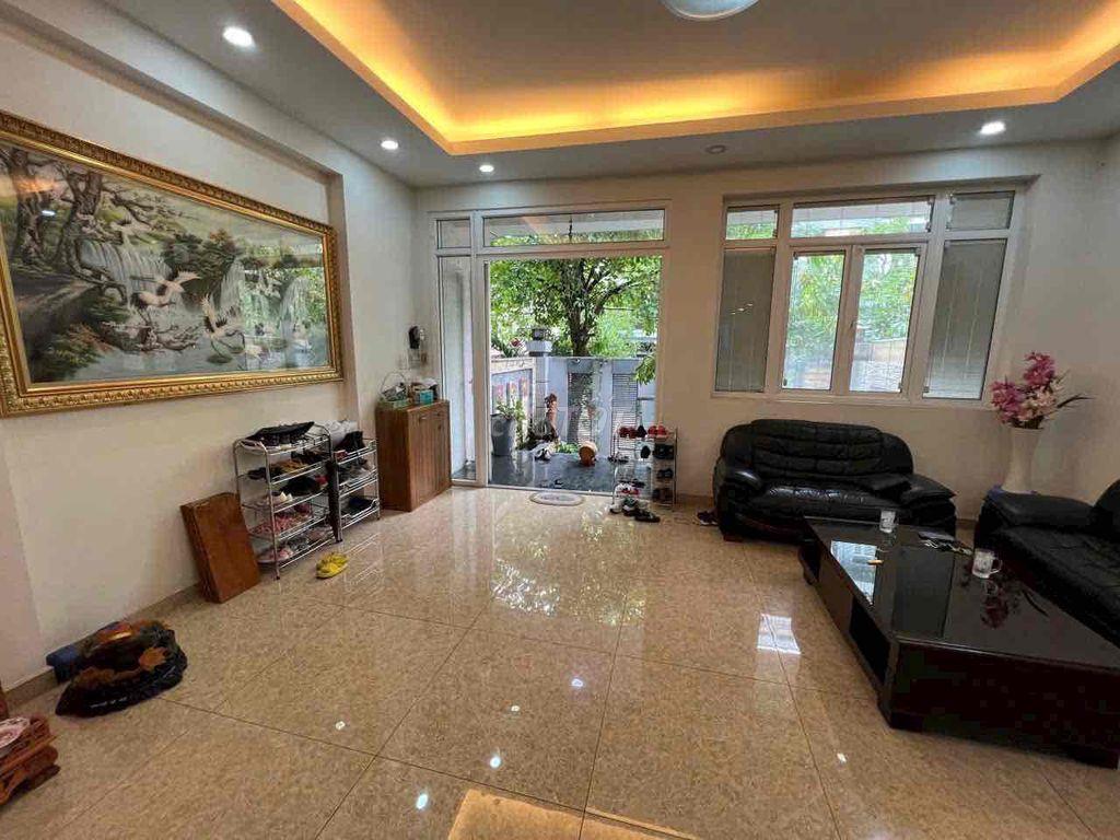 Cho thuê nhà full nội thất đường Đặng Thuỳ Trâm. DT 6x22m. Giá 45tr