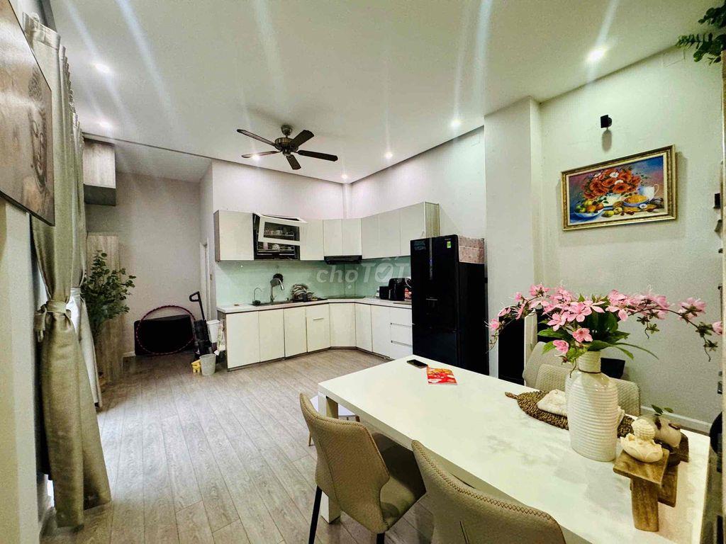 Cho thuê nhà full nội thất góc 2 mặt tiền đường Bình Lợi. Giá 22tr/th