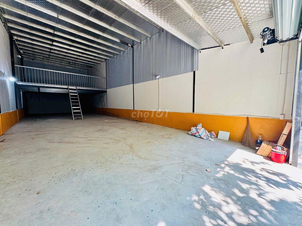 Cho thuê kho đường Bình Lợi, Bình Thạnh. DTSD 240m2. Giá 19tr/tháng