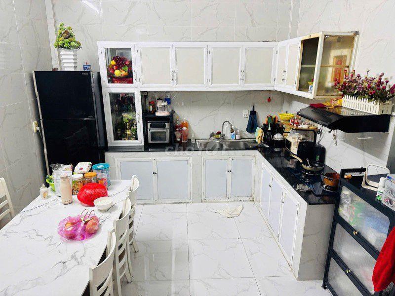 CẦN BÁN GẤP NHÀ HẺM ĐƯỜNG PHAN VĂN TRỊ  - P12- BÌNH THẠNH
