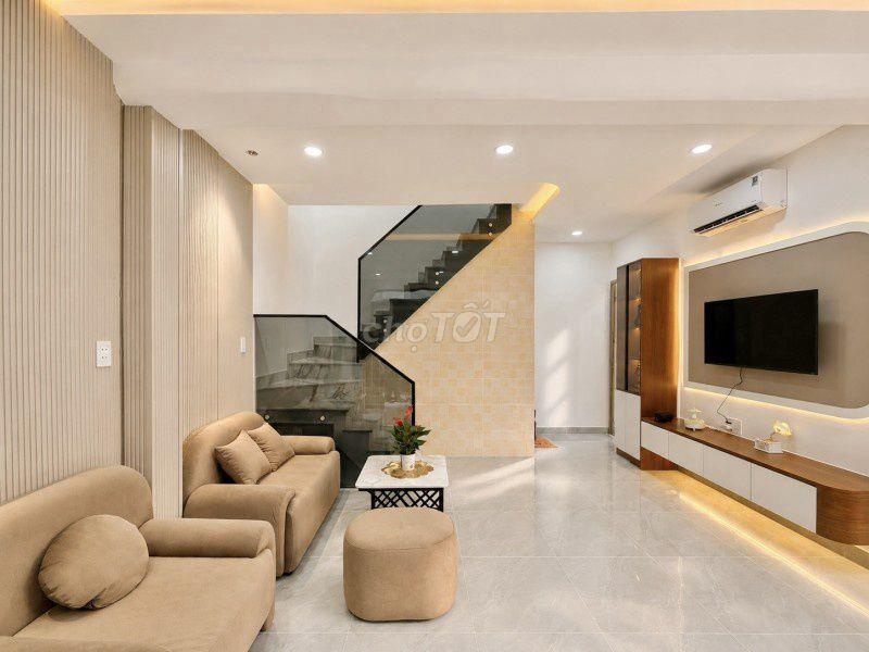 NHÀ ĐẸP Ở NGAY - HẺM THÍCH QUẢNG ĐỨC - PHÚ NHUẬN