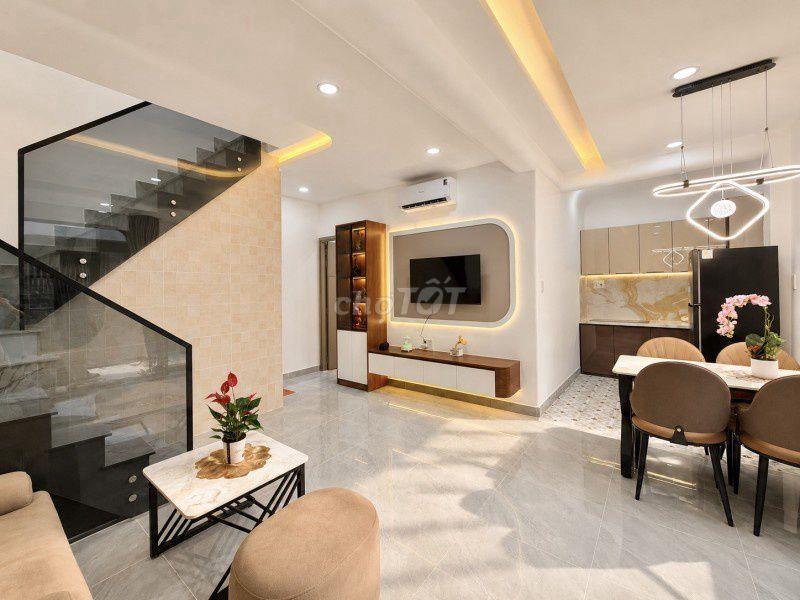 NHÀ ĐẸP Ở NGAY - HẺM THÍCH QUẢNG ĐỨC - PHÚ NHUẬN
