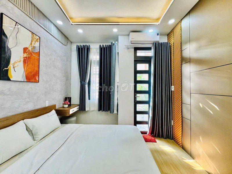 SIÊU PHẨM NHÀ DIỆN TÍCH LỚN GIÁ RẺ THÍCH QUẢNG ĐỨC - PHÚ NHUẬN