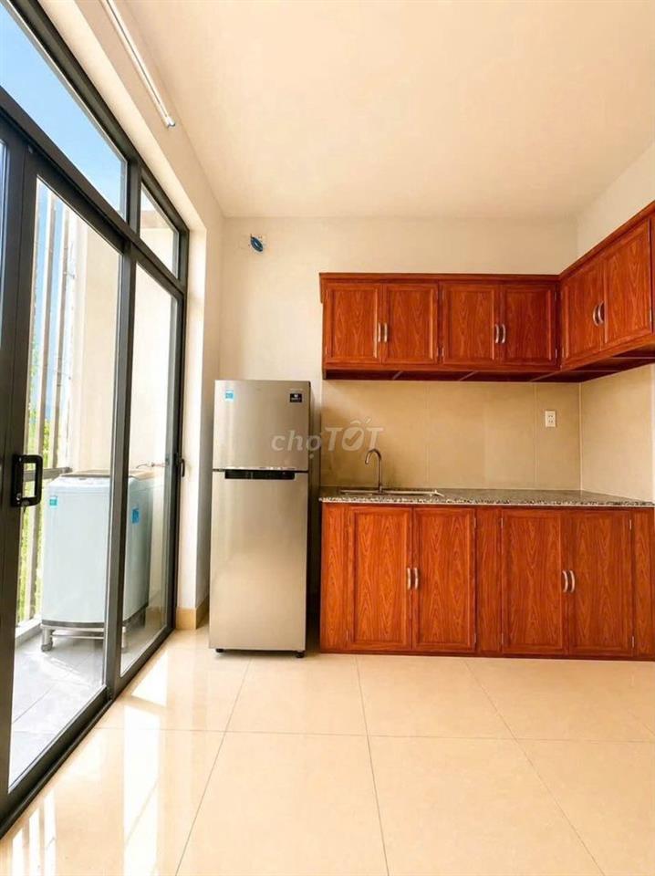 NHÀ ĐẸP MẶT TIỀN Ở NGAY  PHÙNG VĂN CUNG- PHÚ NHUẬN