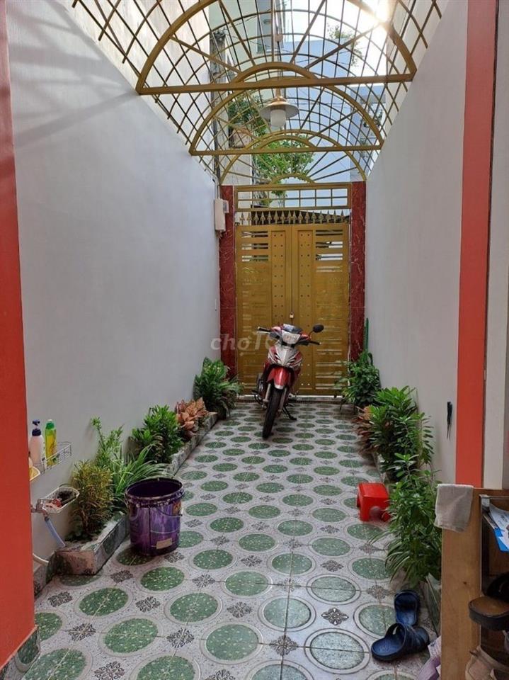 NHÀ MỚI CÓ SÂN TRƯỚC SÂN SAU HXH - NGUYỄN KIỆM