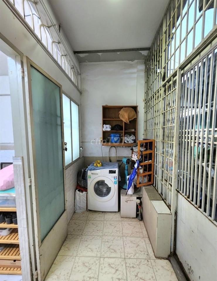 CHÍNH CHỦ CẦN BÁN GẤP NHÀ -  2 TẦNG NƠ TRANG LONG