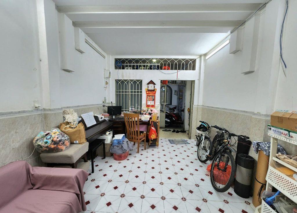 CHÍNH CHỦ CẦN BÁN GẤP NHÀ -  2 TẦNG NƠ TRANG LONG