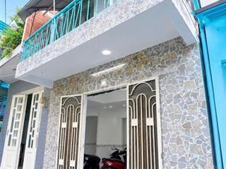 NHÀ NỞ HẬU - NƠ TRANG LONG, P.11, BÌNH THẠNH