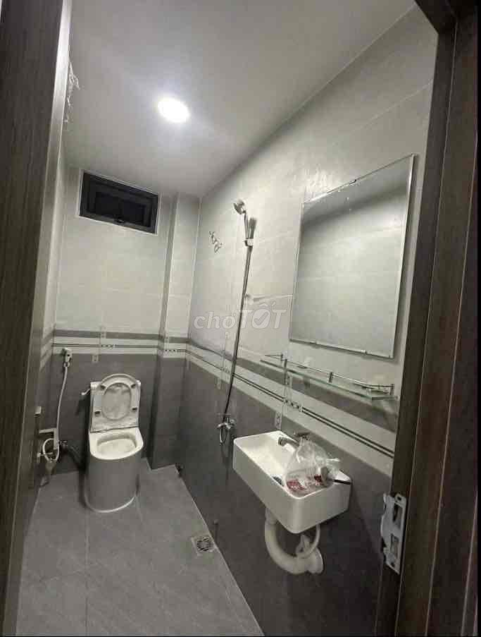 🏠Cho thuê nhà hẻm sạch sẽ đường Nguyễn Công Hoan