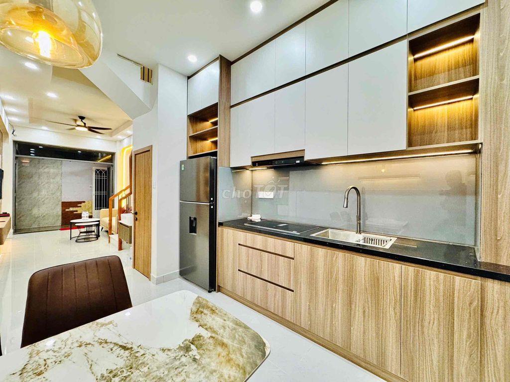 120m dtsd 4 tầng bán gấp
