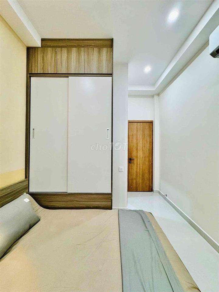 120m dtsd 4 tầng bán gấp