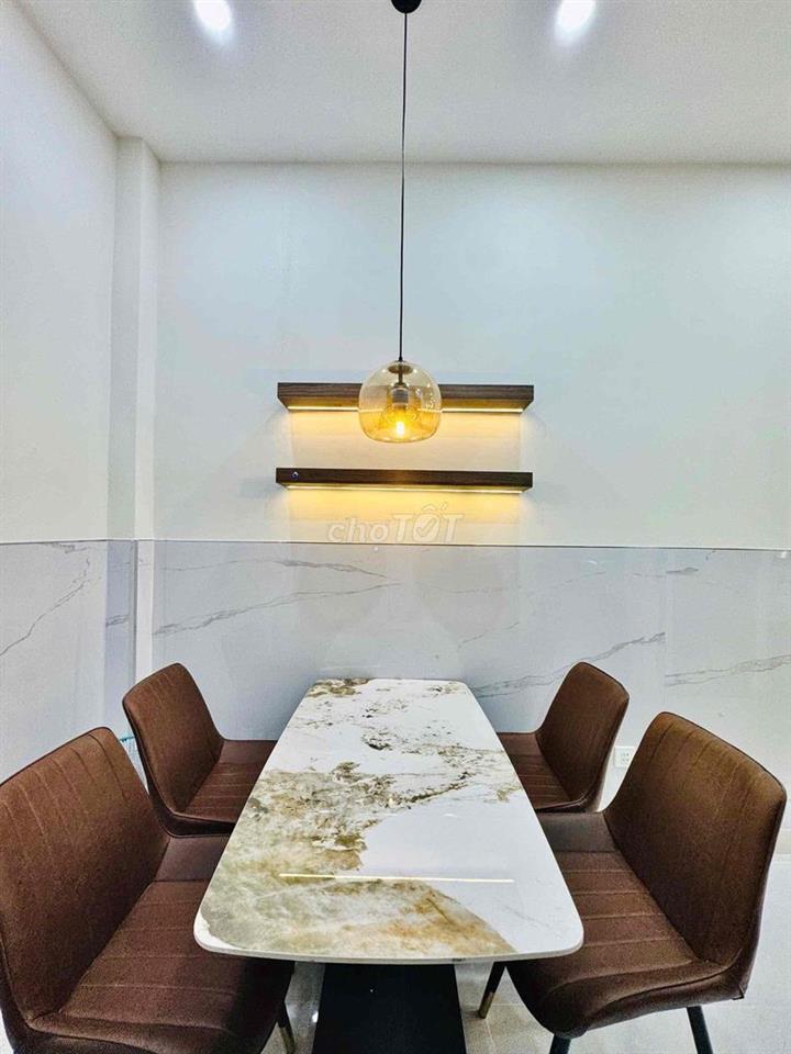 120m dtsd 4 tầng bán gấp